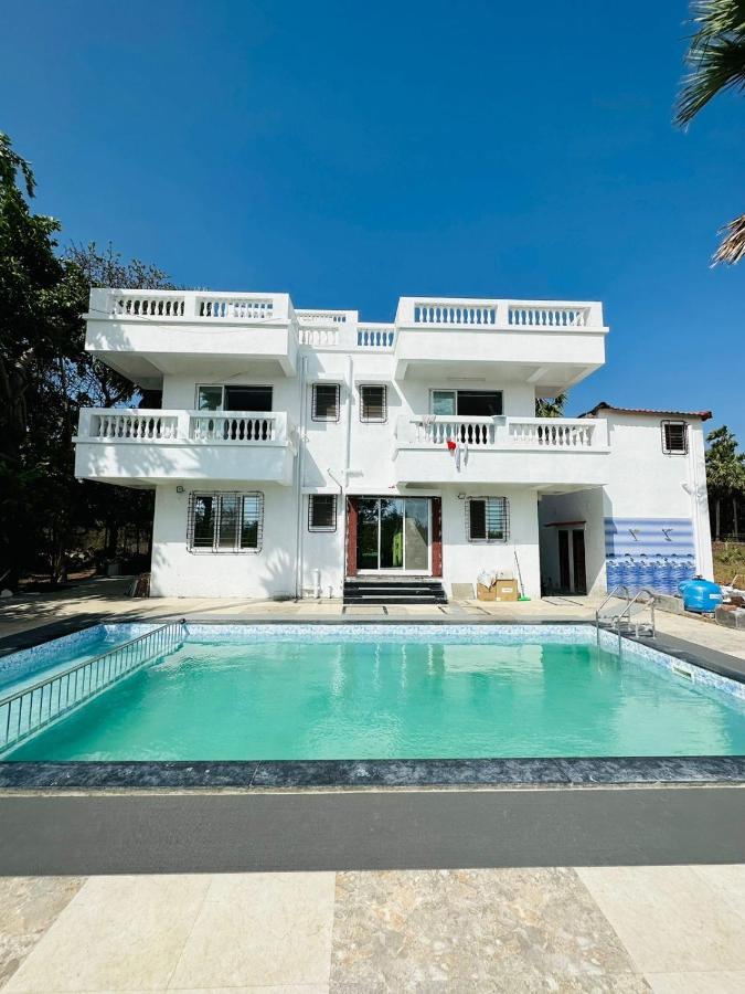 Classic Villa Palghar ภายนอก รูปภาพ